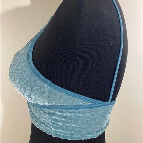 NEW Victoria Secret Sexy velvet active bra - Picture 8 of 8